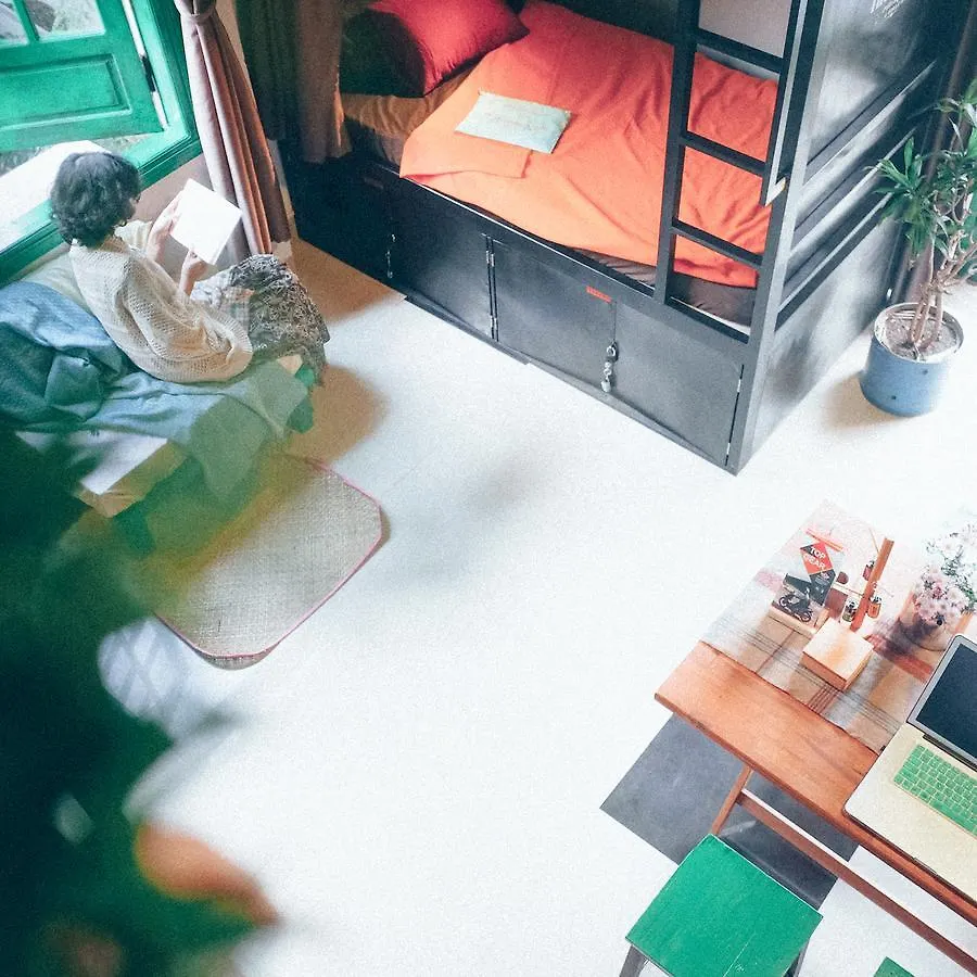 Roll Hostel N Pub Da Nang