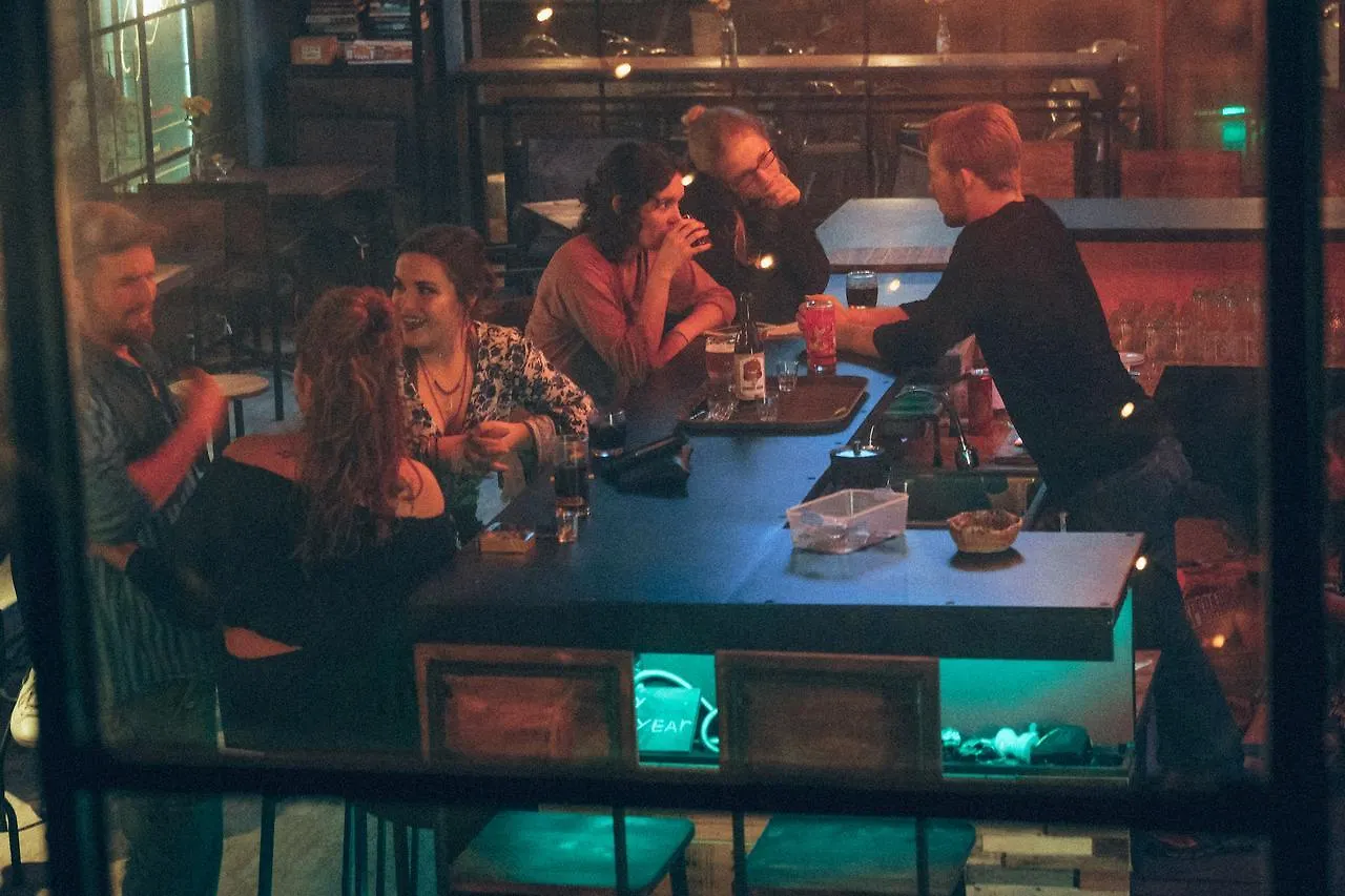 Roll Hostel N Pub Da Nang