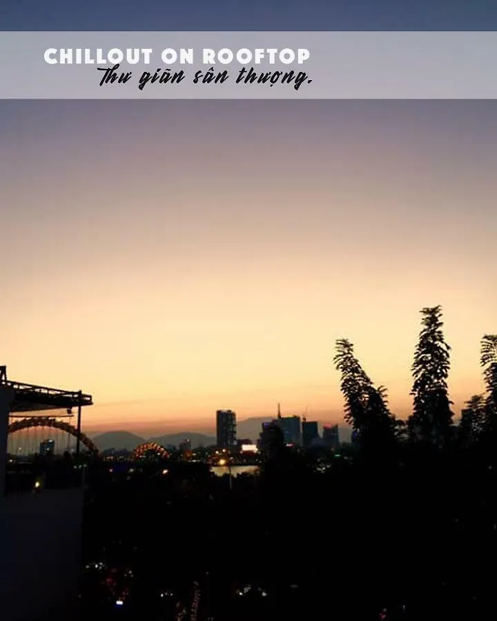 Roll Hostel N Pub Da Nang